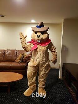 Beaver costume with cowboy hat-Marylen
