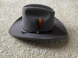 MINT Vtg Stetson Dillon Cowboy Hat 7 3/8 Smoke Grey 4X Beaver, Feathers and Box