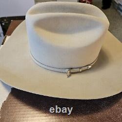 NWT Resistol Turner Cowboy Self Conforming Hat. 4in brim. K4 Beige. Size 7 1/4