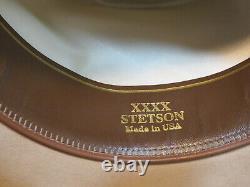 Stetson 4X Beaver Cowboy Hat Size 7 1/4 withBox (taped up), Appears Barely Worn