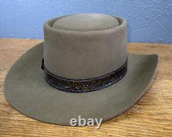 Vtg John B STETSON 3 XBeaver XXX Western Cowboy Hat withBand Feather Sz 7 Brown